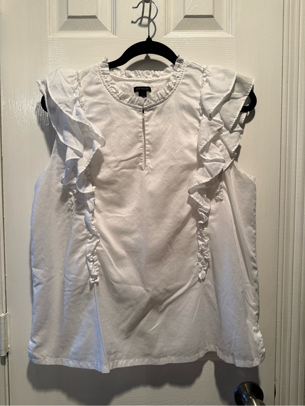 Ann Taylor White Ruffle Flutter Sleeve Blouse Top Size Large